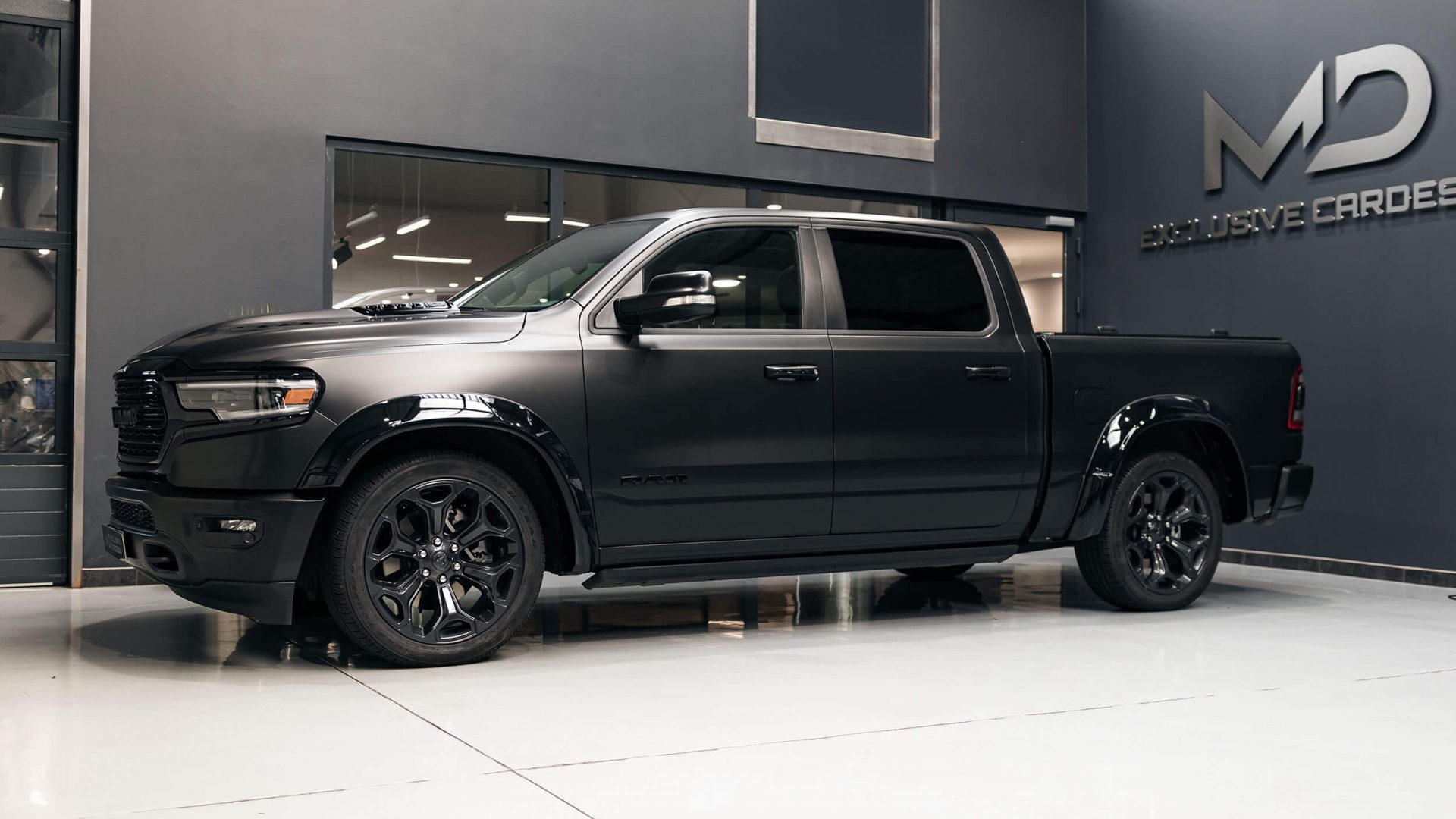 Dodge Ram Vollfolierung In Oracal Matte Satin Black M D