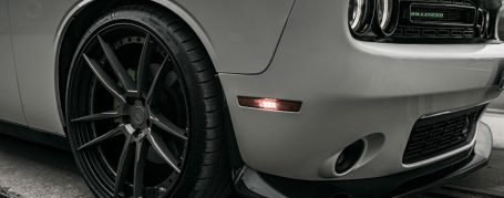 Dodge Challenger SRT 8 - Vollfolierung in Weiss glänzend