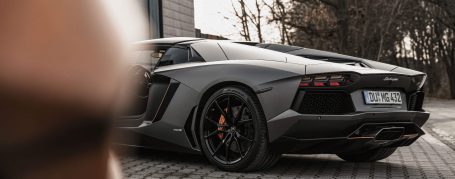Lamborghini Aventador - Folierung in Bruxsafol Matt Dark Charcoal Metallic