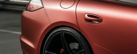 Porsche Panamera 970 GTS - Folierung in PWF Matt Anodized Red 2.0