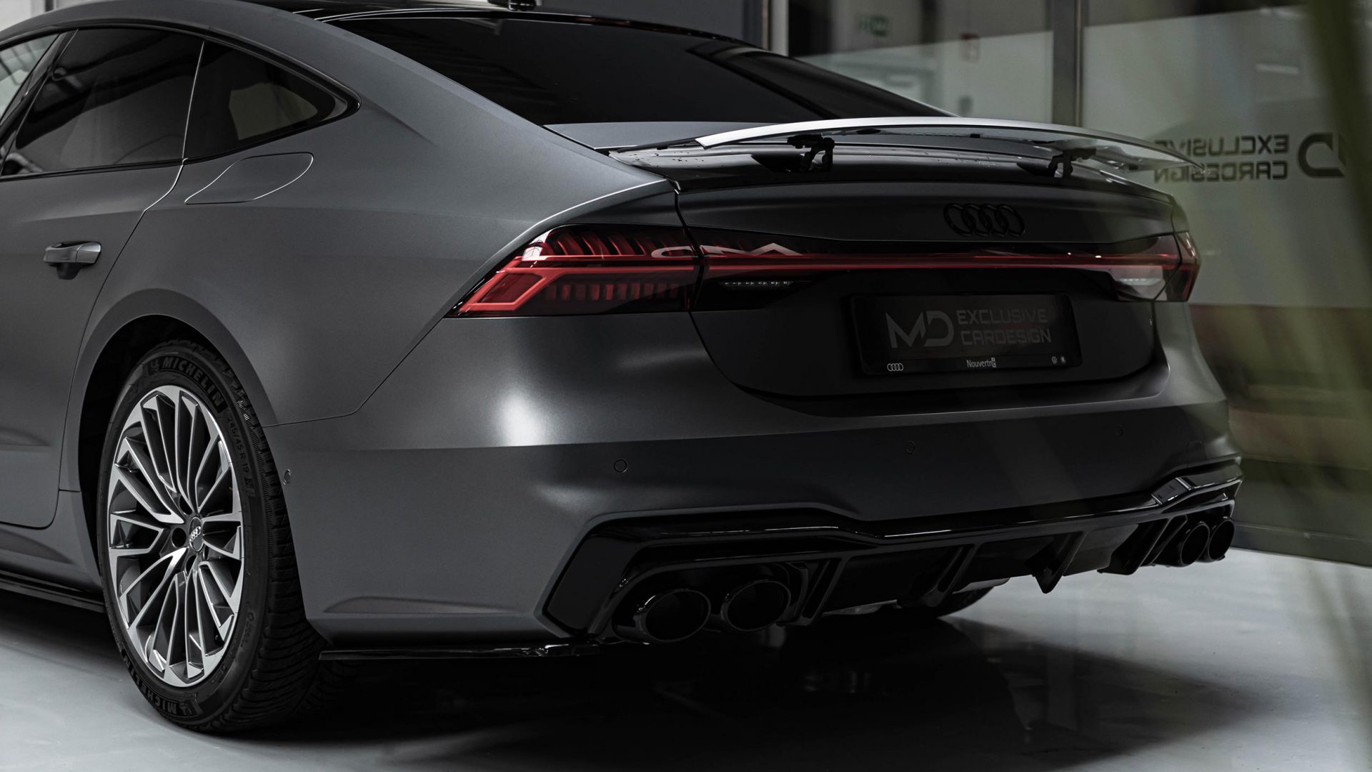 Audi A7 55 TFSI 4K8 - Wrapping in PWF Matt Dark Charcoal CC 4015 - M&D ...