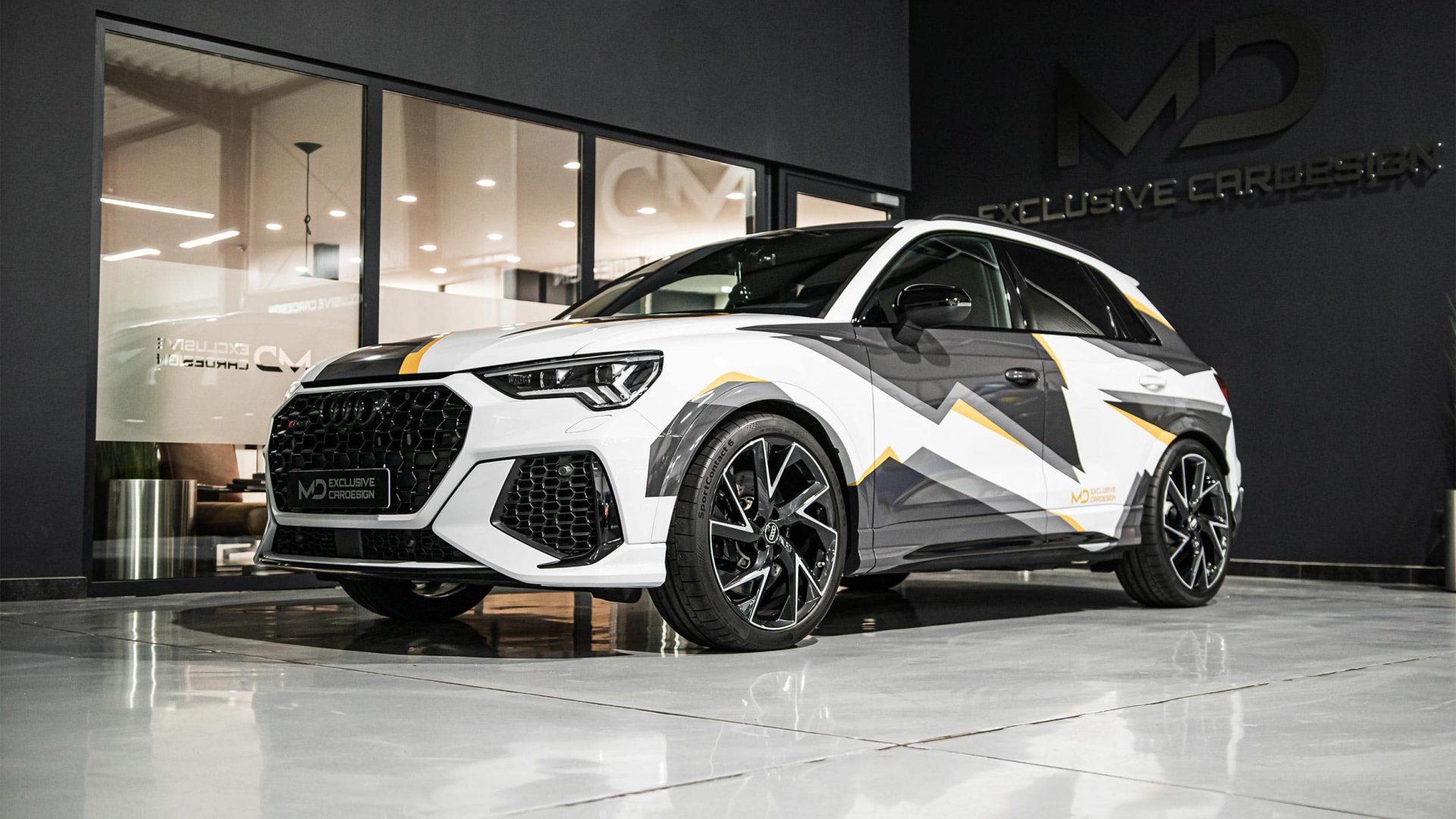 Audi RS Q3 Sportback Design Wrapping in Blitz Optik M&D exclusive