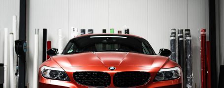 BMW Z4 G29 - Folierung in PWF Matt Anodized Red 2.0 CC 4043