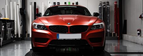 BMW Z4 G29 - Wrapping in PWF Matt Anodized Red 2.0 CC 4043