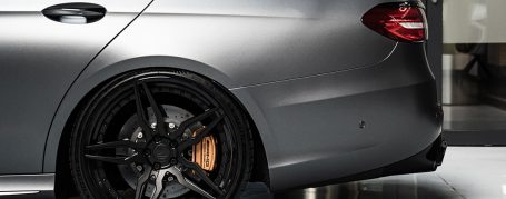 Mercedes-AMG E63s S213 T-Modell - Folierung in PWF Matt Dark Charcoal CC 4015