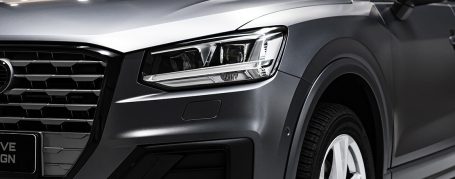 Audi Q2 - Folierung in PWF Matt Dark Charcoal CC 4015