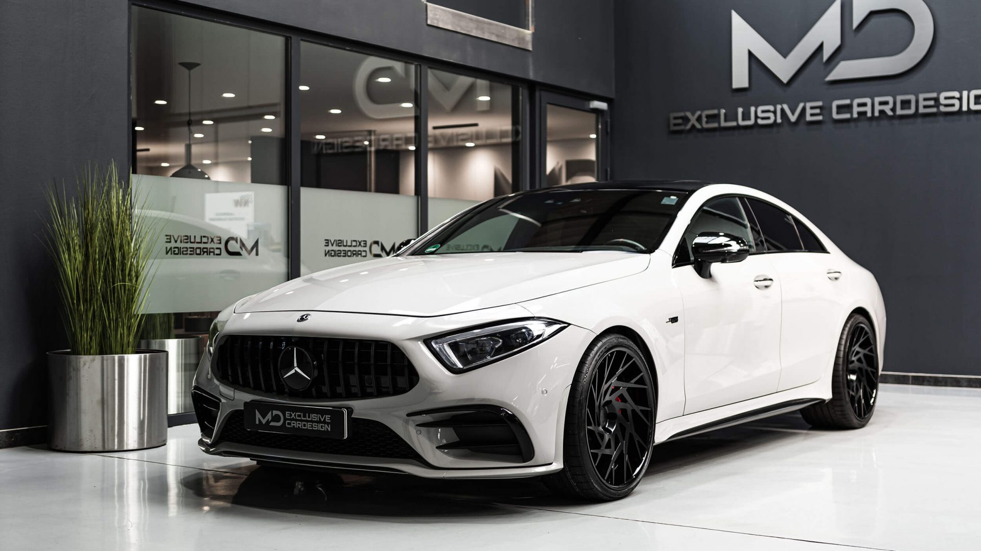 MercedesAMG CLS 53 C257 Folierung in PWF Chalk Grey CC 4166 M&D