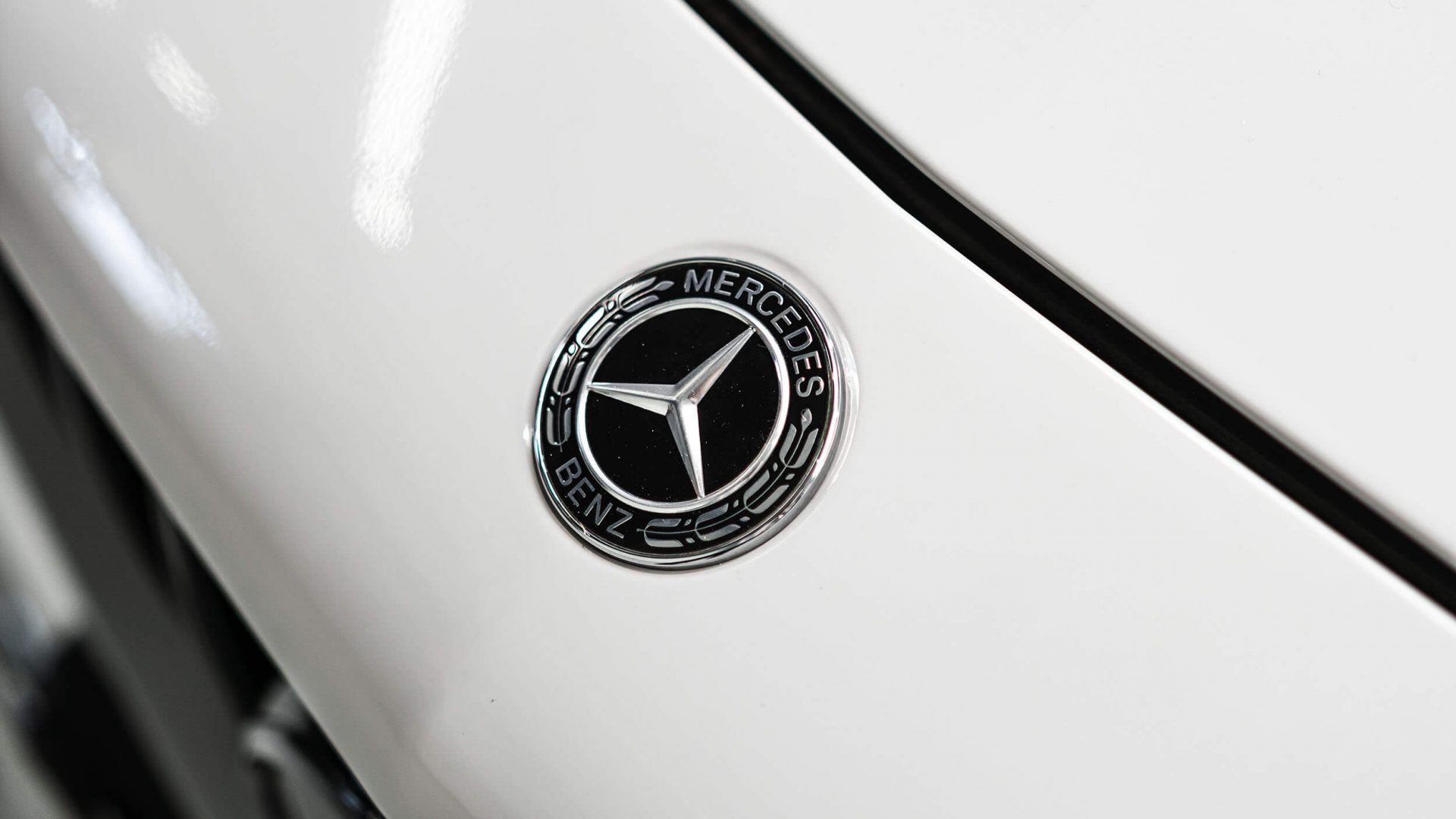 MercedesAMG CLS 53 C257 Folierung in PWF Chalk Grey CC 4166 M&D