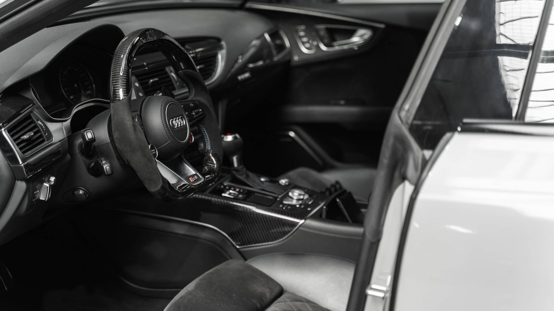2080 Folierung: Audi Q8 Im Edlen Matt Schwarz - nwssyr3